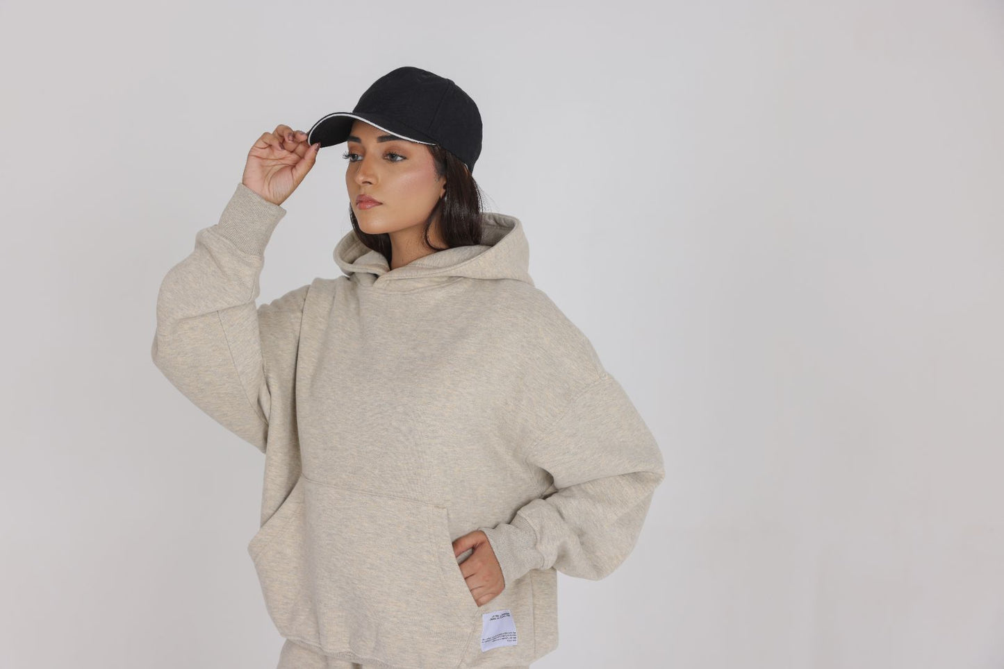 BEIGE OVERSIZED HOODIE