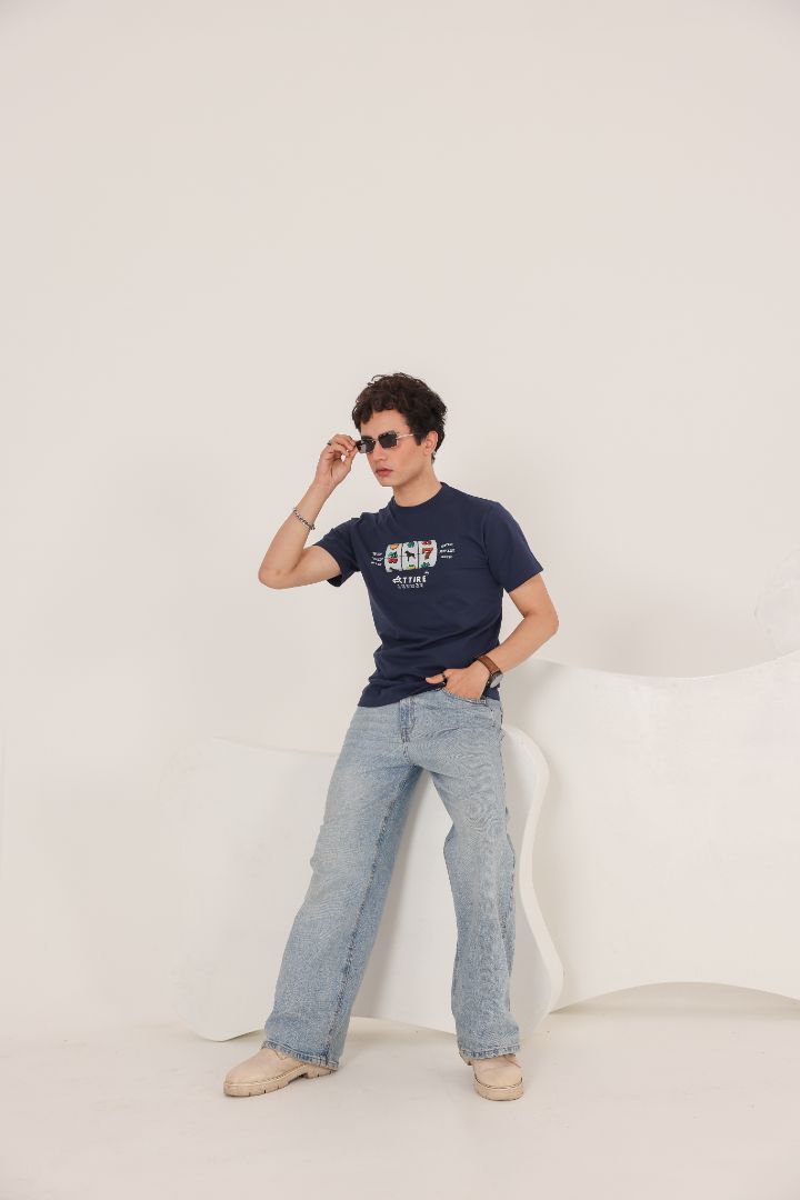 NAVY SLOT TEE