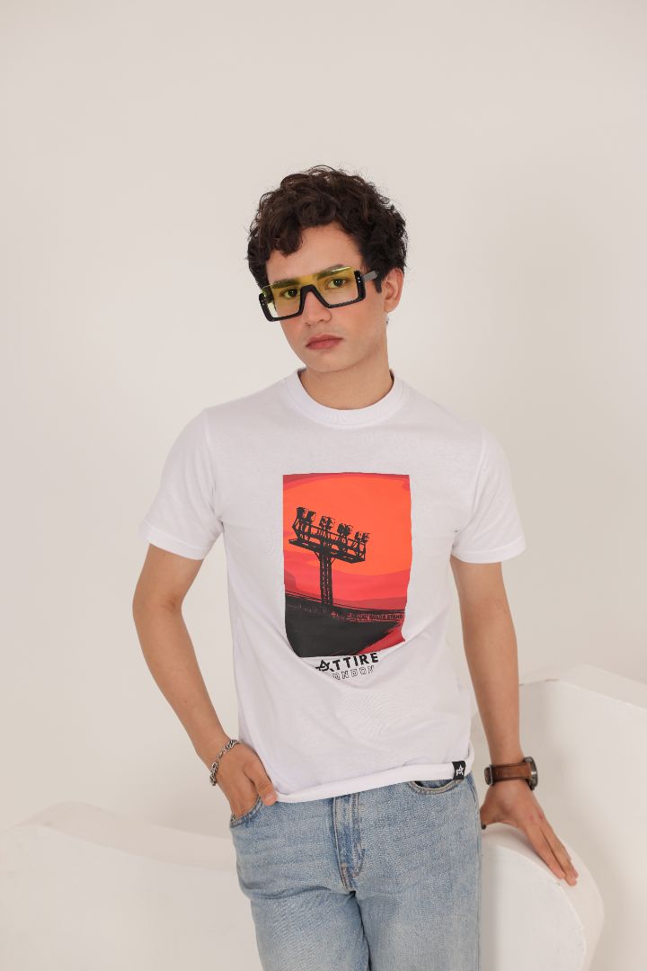 WHITE STAND TEE