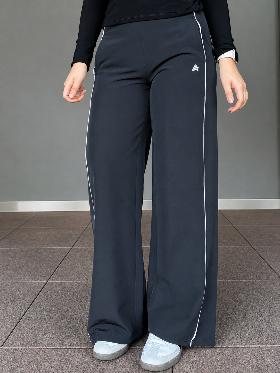 WOMEN CHARCOAL GREY ESSENTIAL LUXE TROUSER