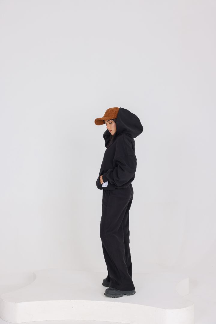 OVER SIZED BLACK TRACKSUIT SET