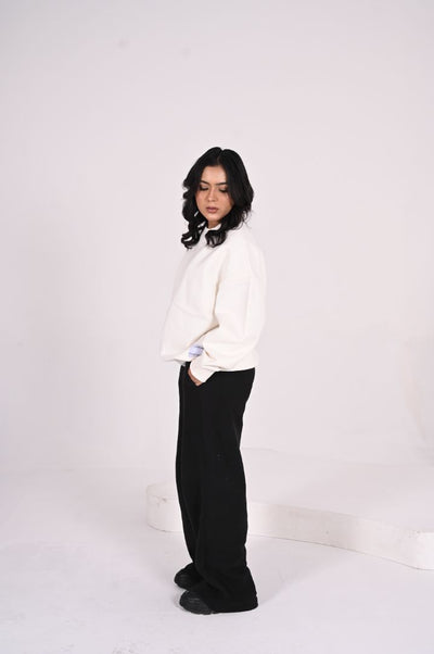 OVERSIZED WHITE SWEAT SHIRT