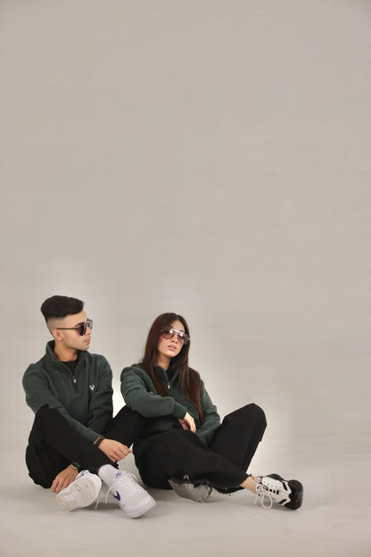 BOTTLE GREEN HALF ZIPPER