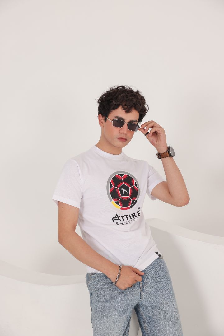 WHITE TAKKA TEE