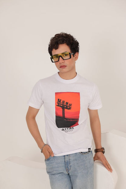 WHITE STAND TEE