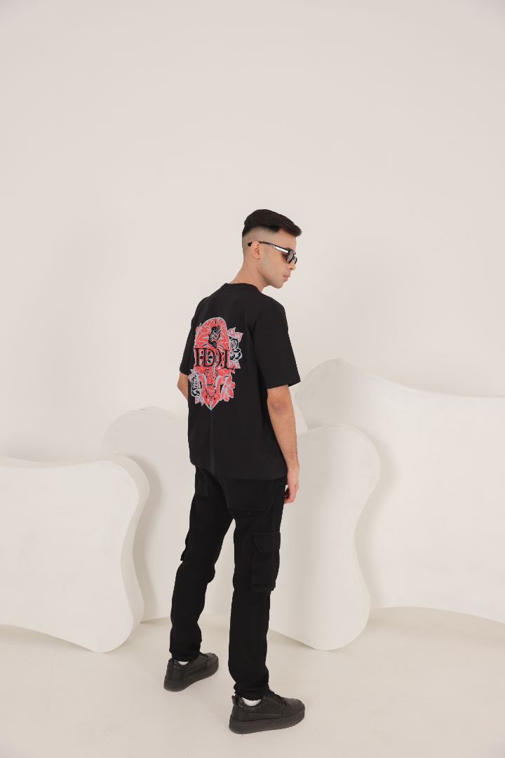 OVERSIZED BLACK IDIOL TEE