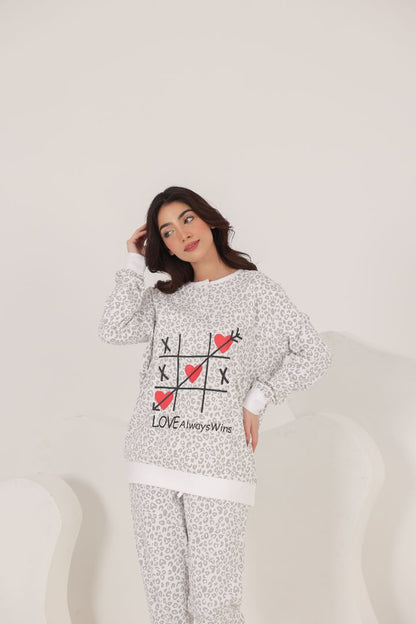 ALL OVER PRINT NIGHT SUITE