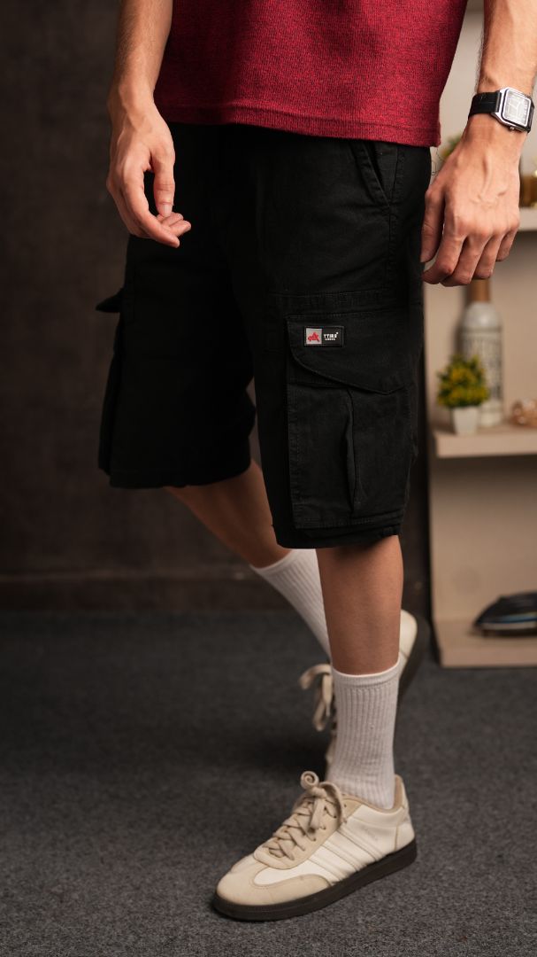 BLACK SHORTS
