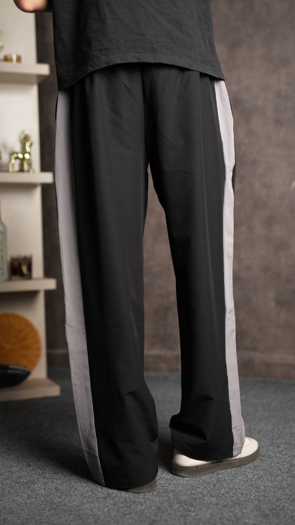 BLACK PANEL TROUSER
