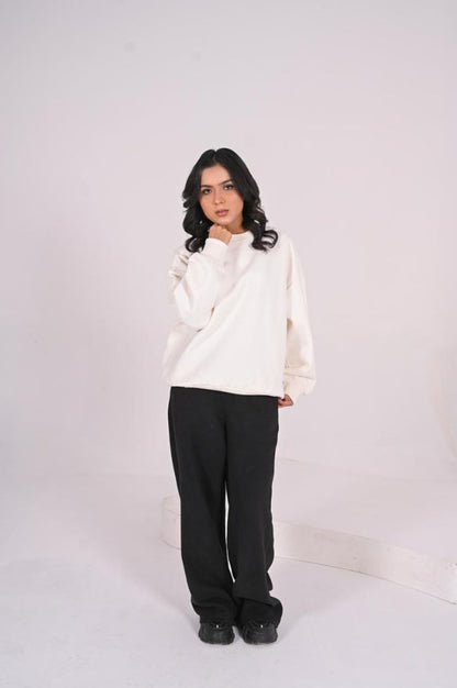 WHITE SWEAT SHIRT