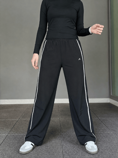 WOMEN BLACK ESSENTIAL LUXE TROUSER