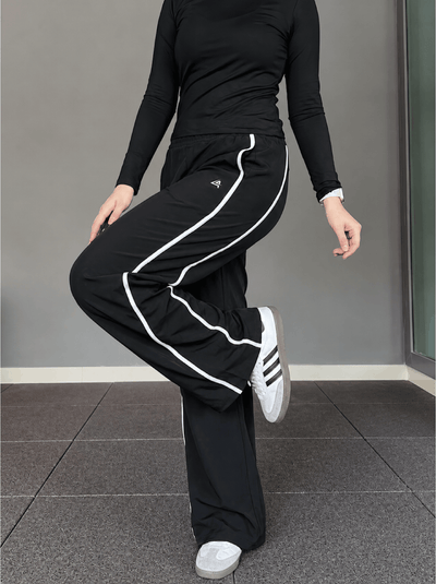 WOMEN BLACK ESSENTIAL LUXE TROUSER