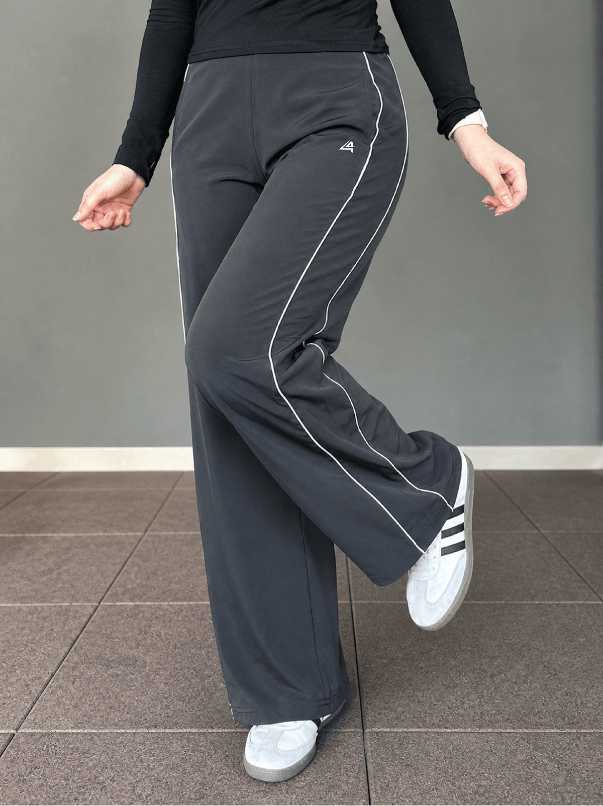 WOMEN CHARCOAL GREY ESSENTIAL LUXE TROUSER