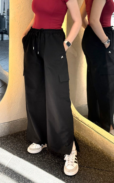 WOMEN BLACK POCKET TROUSER