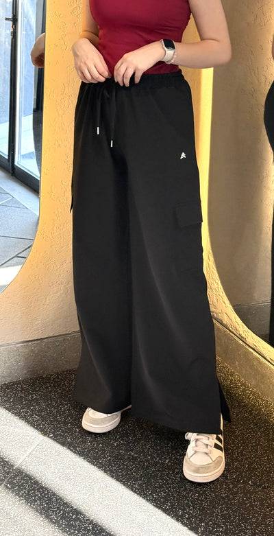 WOMEN BLACK POCKET TROUSER