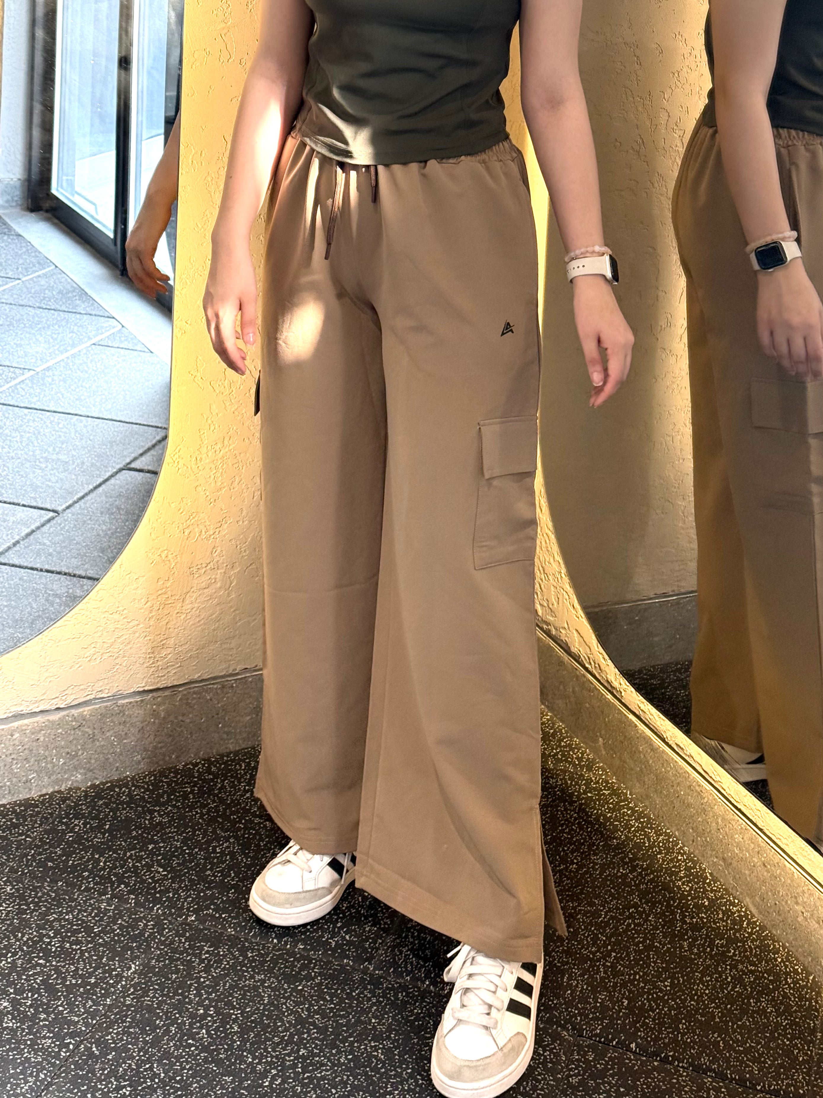 WOMEN CAMEL BROWN POCKET TROUSER