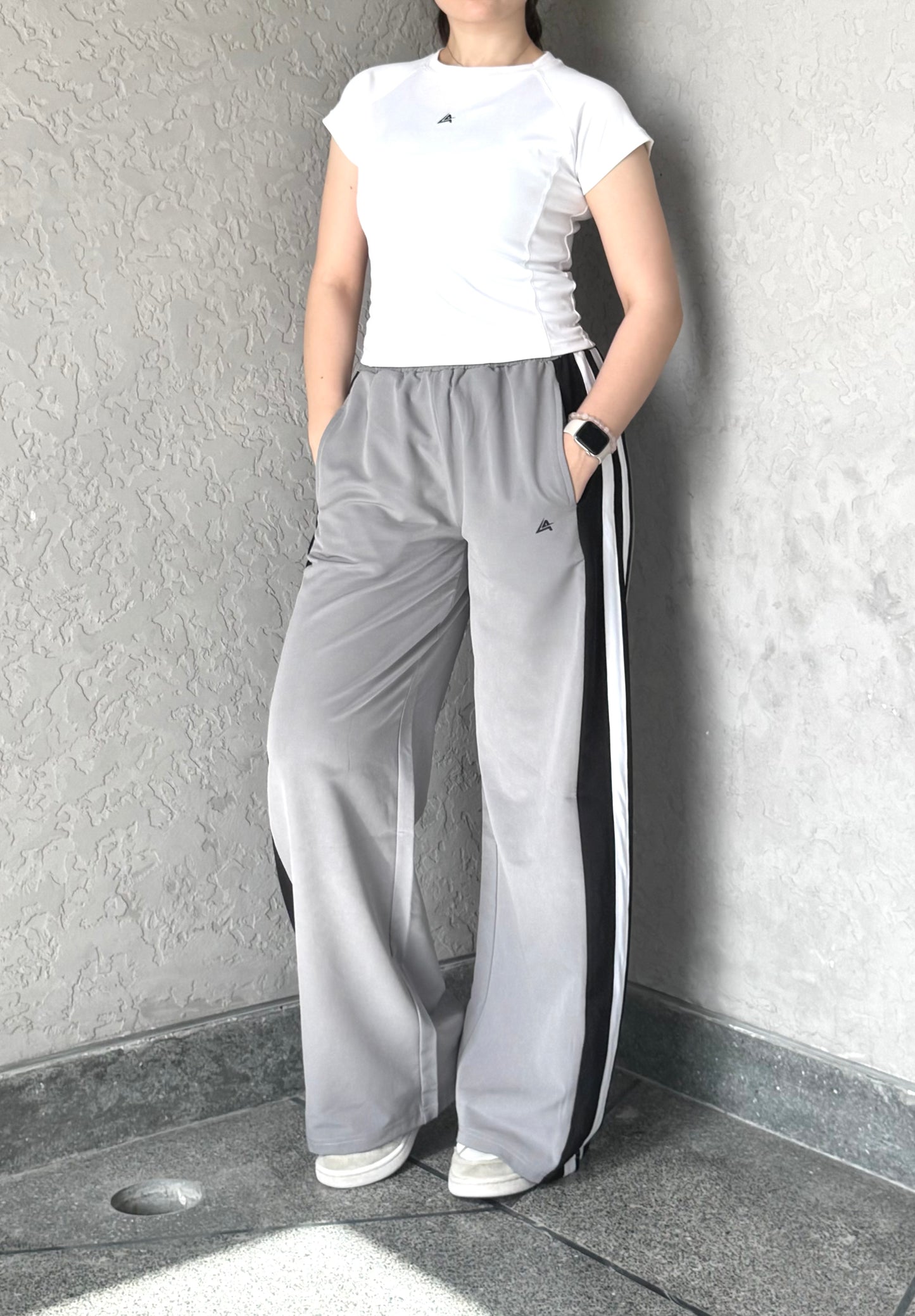 WOMEN LT GREY WIDE LEG CONTRAST SIDE STRIPE TROUSER