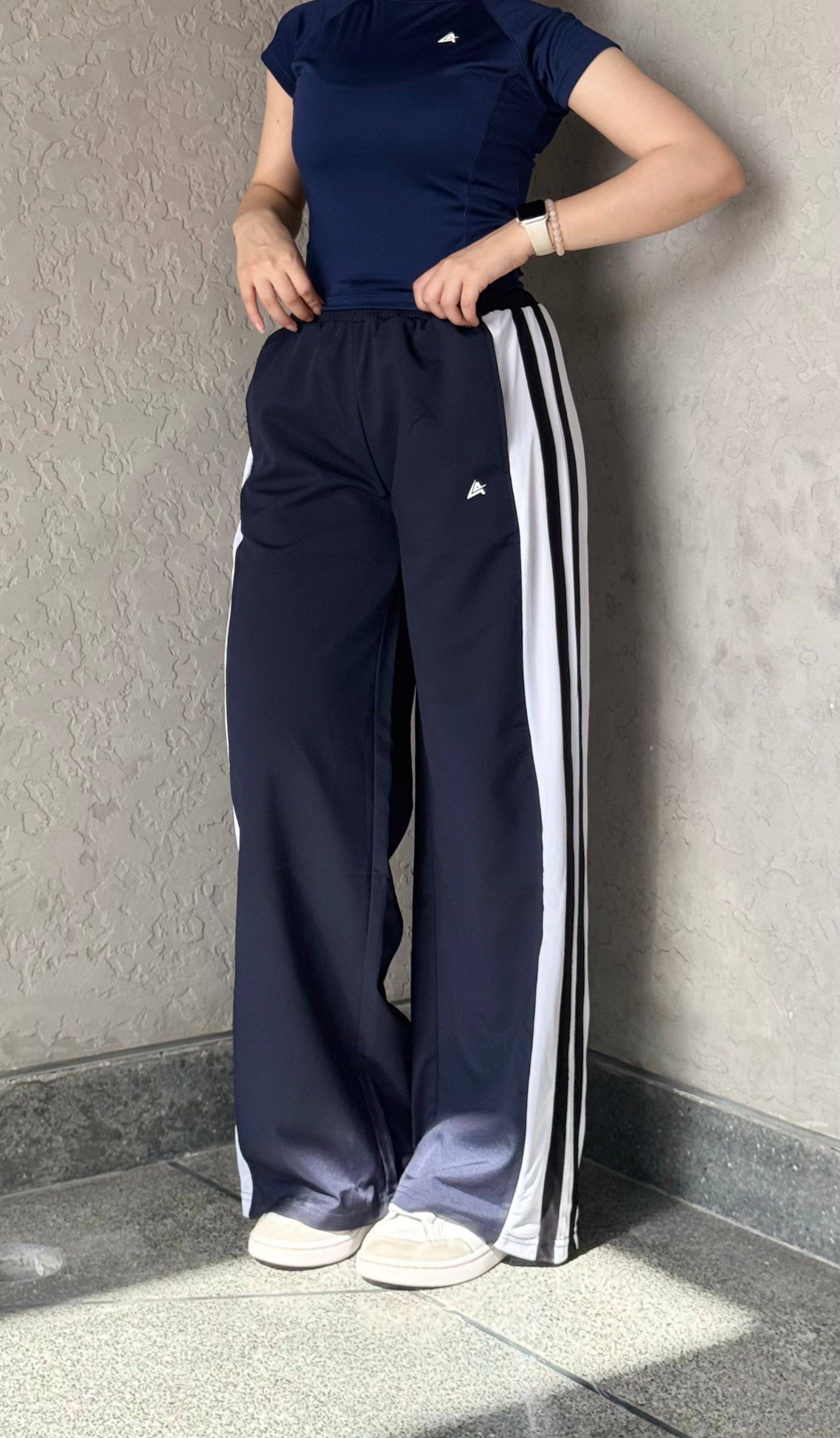 WOMEN NAVY WIDE LEG CONTRAST SIDE STRIPE TROUSER